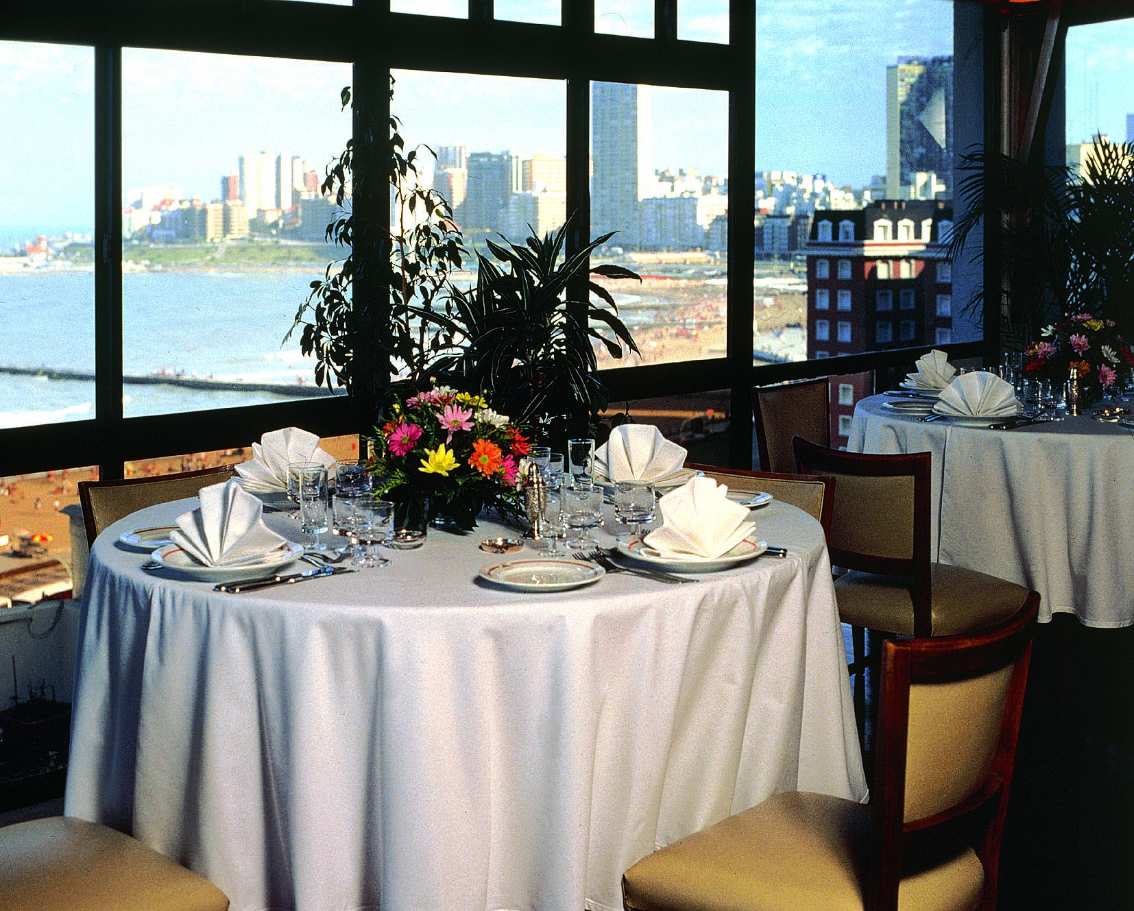 Hotel Presidente Mar del Plata Buitenkant foto