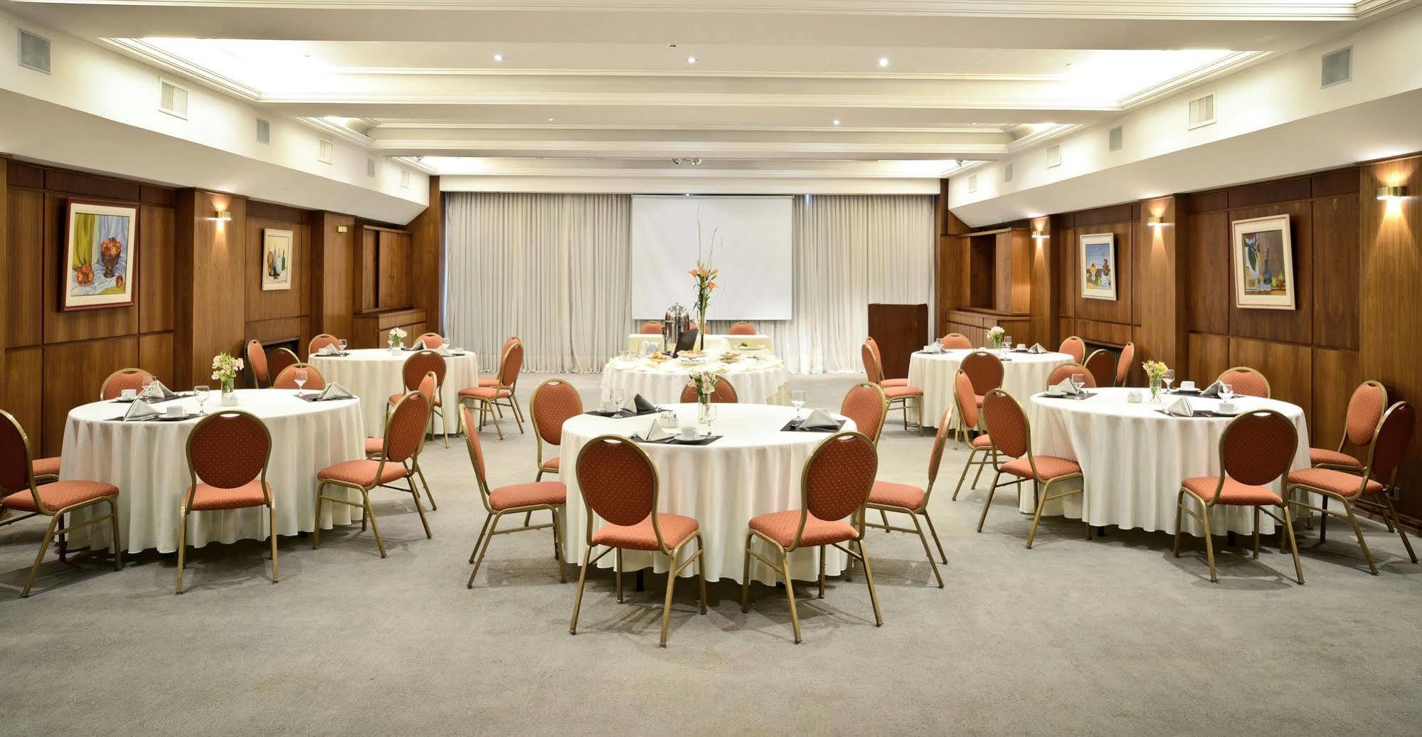 Hotel Presidente Mar del Plata Buitenkant foto