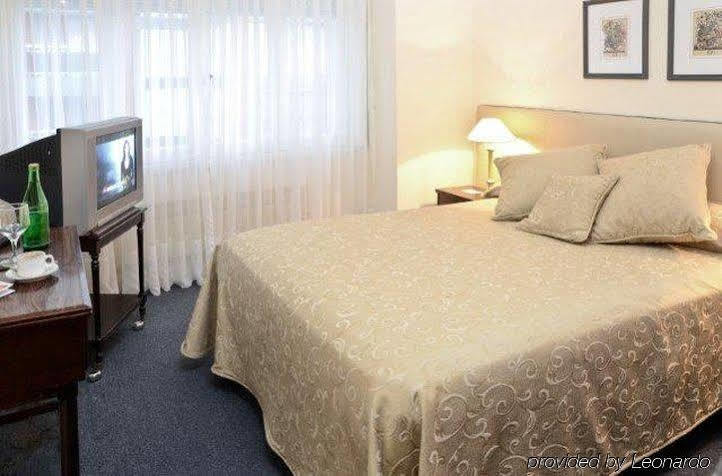 Hotel Presidente Mar del Plata Buitenkant foto